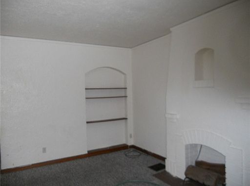 4th image of 2116 Elsmere Ave