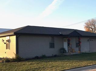 115 N Elm St, Leigh, NE 68643