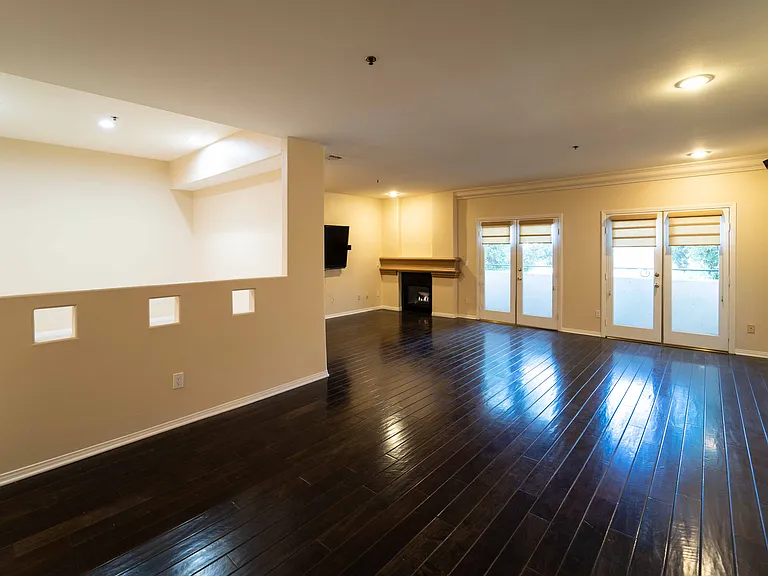 12011 Goshen Ave #202 — Photo 12
