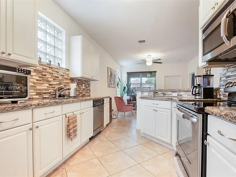 21471 SW 89th Ct — Photo 2