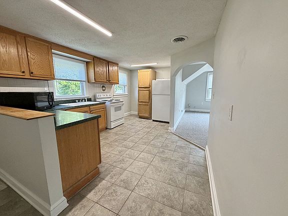 2nd image of 1319 Myrtle Ave