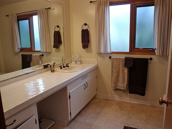 Upstairs bathroom