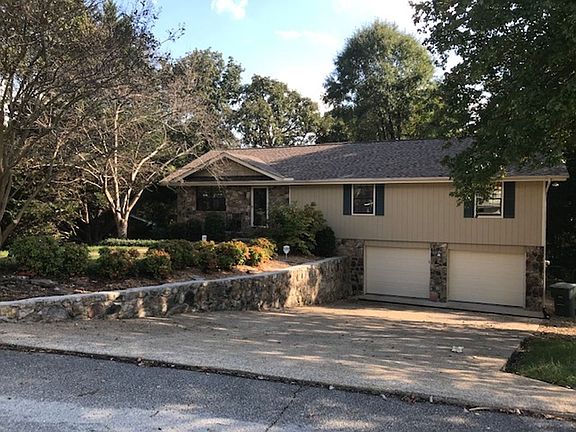 2nd image of 736 Ashley Forest Dr