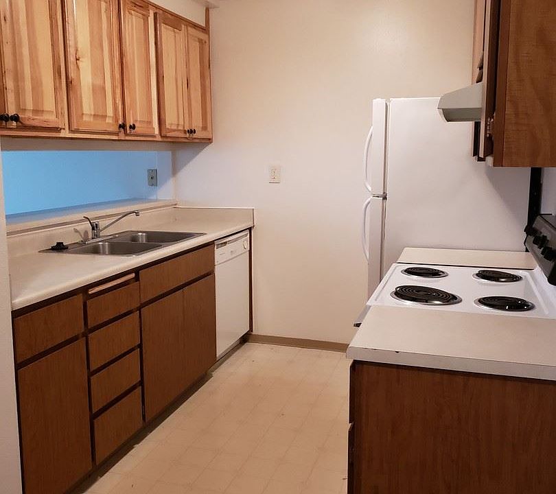 2nd image of 1308 27th Ave APT 103