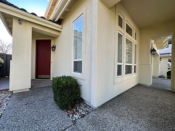 3rd image of 1284 Freswick Dr