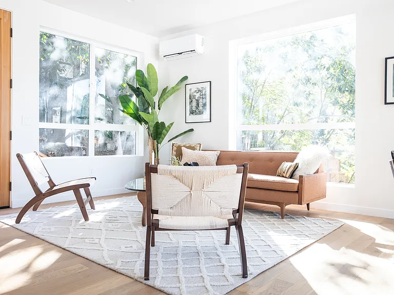 2210 3/4 Echo Park Ave — Photo 8