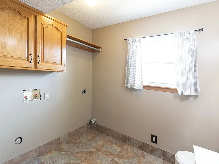 16131 S Matt Ct — Photo 27