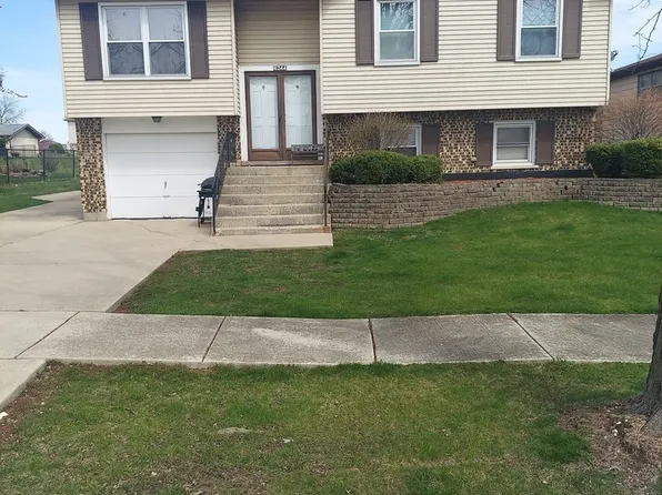 6244 Streamwood Ln, Matteson, IL 60443