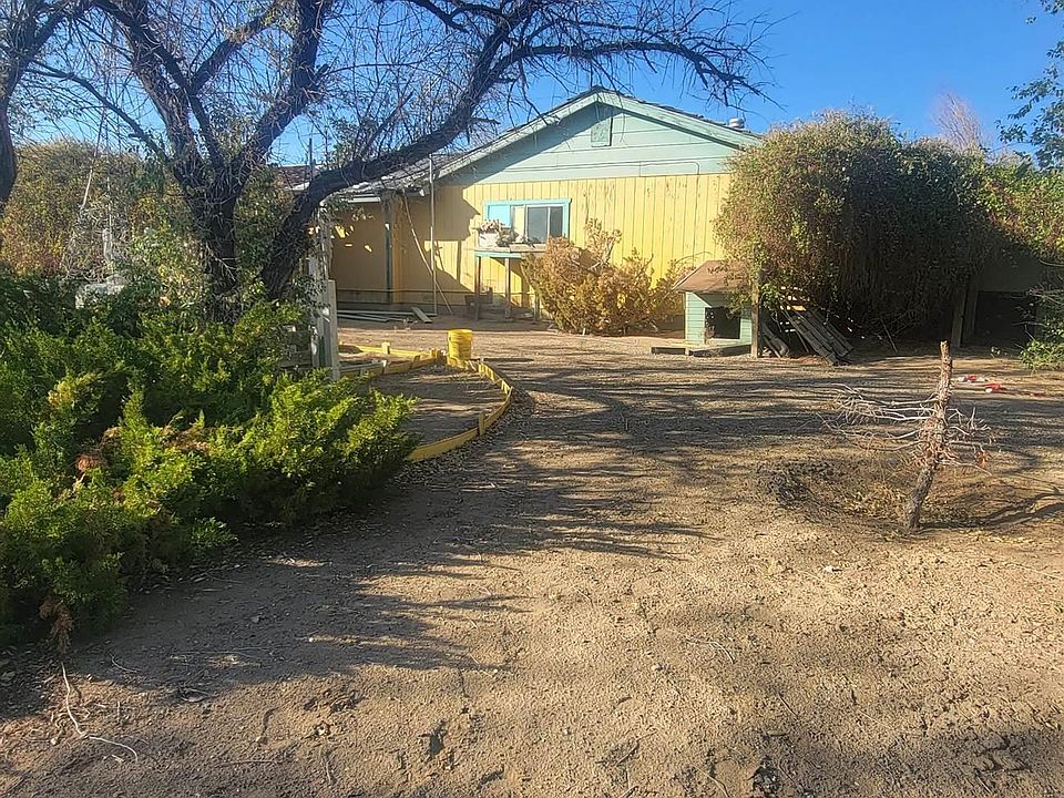 1st image of 3 Jeanette Dr