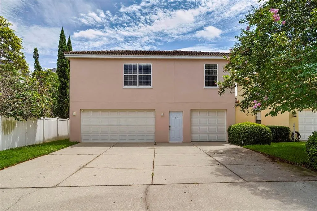 1 bed, 1.0 bath, 864 sqft, $2,200 — Photo 2