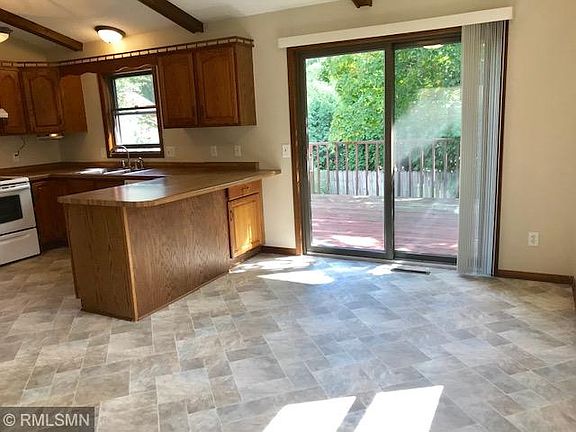 4th image of 655 Quality Ave N