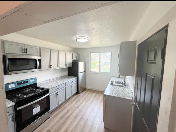 76 Frazier Ave, Mc Kees Rocks, PA