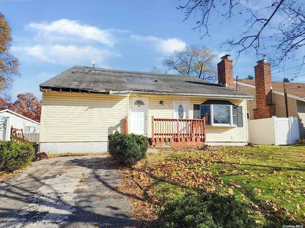 2B Flanders Avenue, Melville, NY 11747