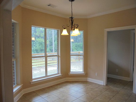 5th image of 14 S Apple South Dr