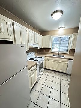 3rd image of 4410 S 27th St #G06