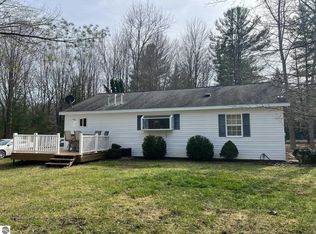 80 E Price Rd, Midland, MI 48642