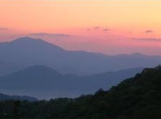73 Solid Rock Rd, Waynesville, NC 28785