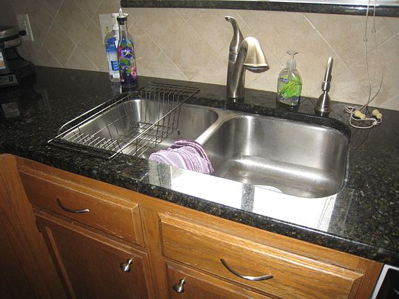 4th image of 912 12th St NE