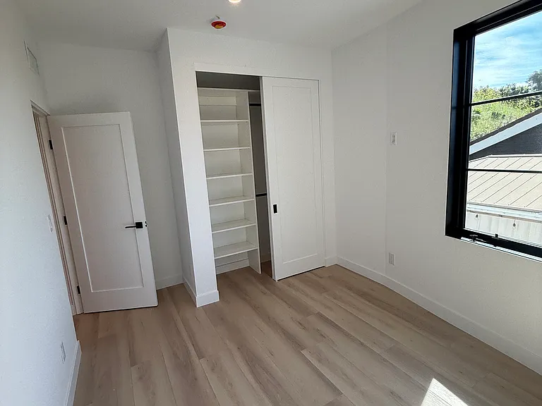 Upstairs bedroom 2