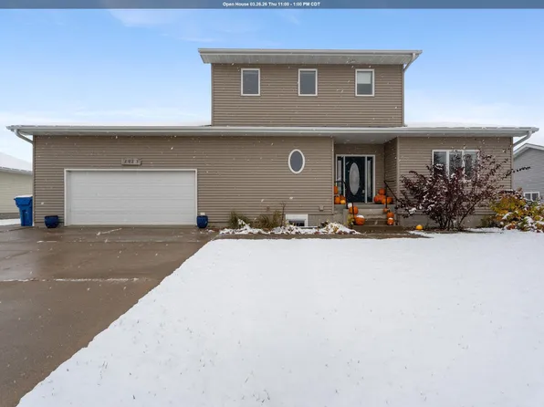 2025 Augusta Dr, Vermillion, SD 57069