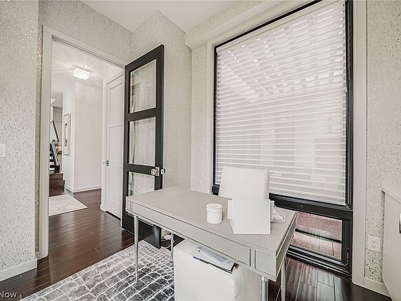 5th image of 2100 W 17th St