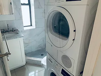 Rented by Flatiron Real Estate Advisors LLC