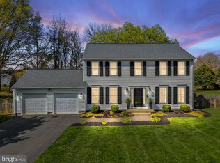 711 W Country Club Dr, Purcellville, VA 20132