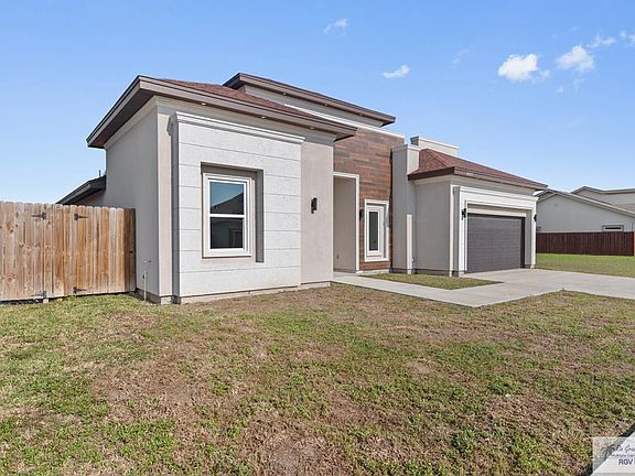 3rd image of 4809 Benjamin Ct