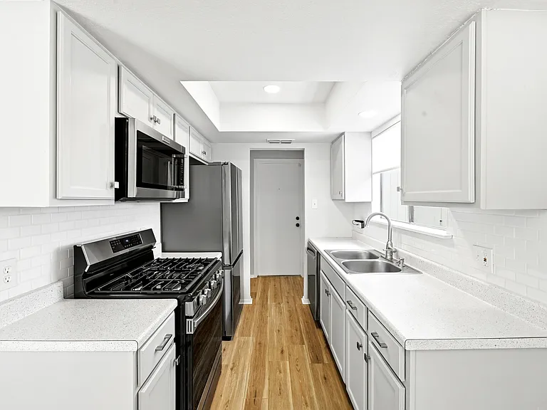 6609 Branchwood Dr — Photo 13