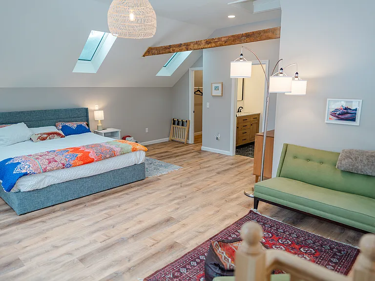 10 Royal Ave #A — Photo 2