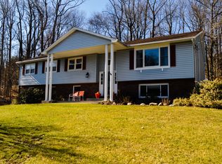 59 Old Pascack Rd, Pearl River, NY 10965