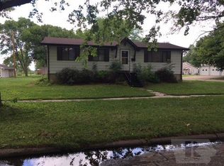 99 2nd St, Elliott, IA 51532