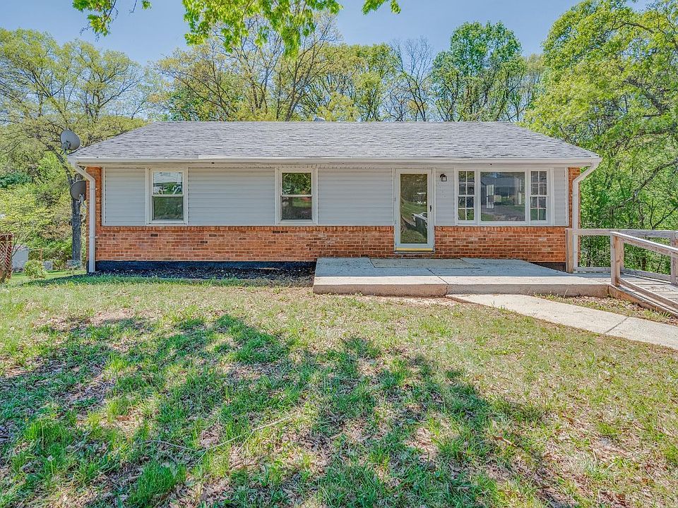 1st image of 1324 Gilmore Cir