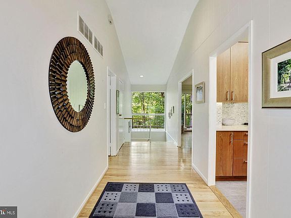 4th image of 8204 Lilly Stone Dr