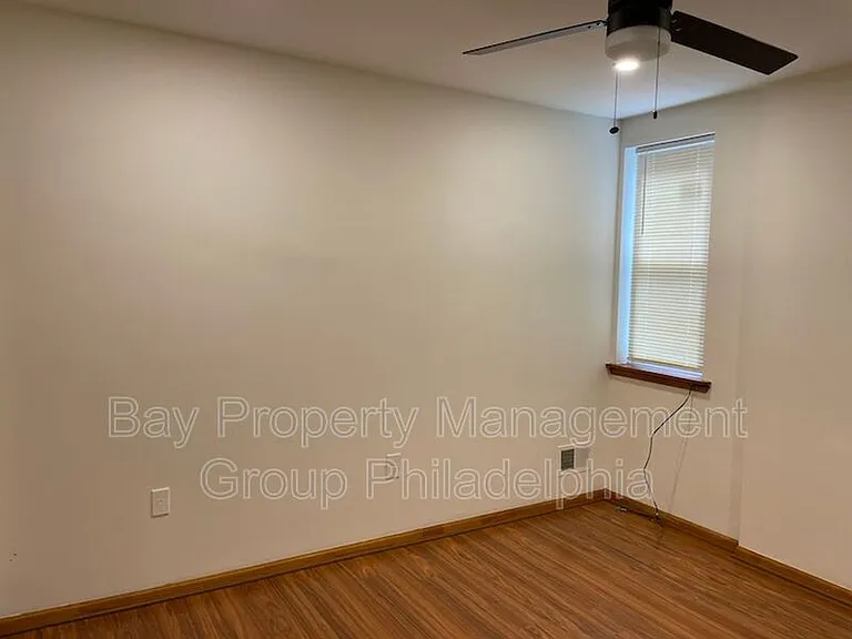 1432 W Venango St #1 — Photo 17