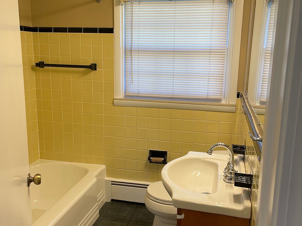 31125 W Huron River Dr, photo 10