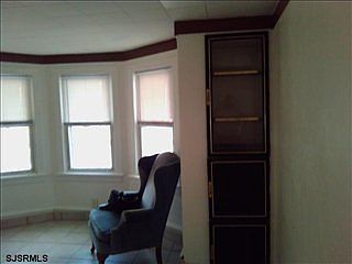 5th image of 108 N Brighton Ave