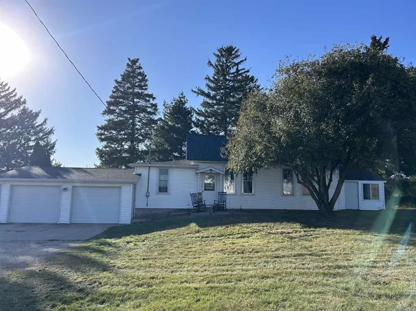 9713 County Road E, Darlington, WI 53530