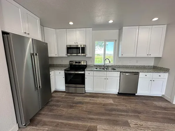 215 W Main St #6C, Springerville, AZ 85938