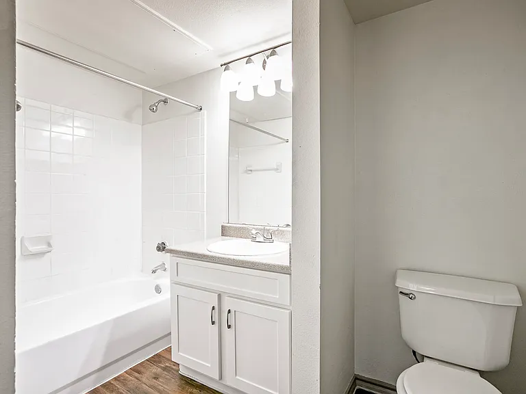 McKinney Park Apartments — Photo 16