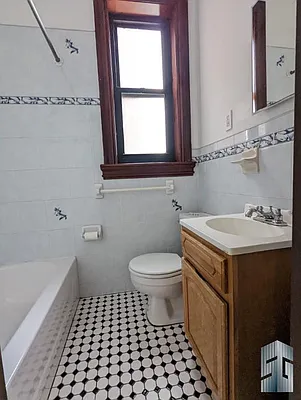 Rented by Skyline Group Real Estate | media 21