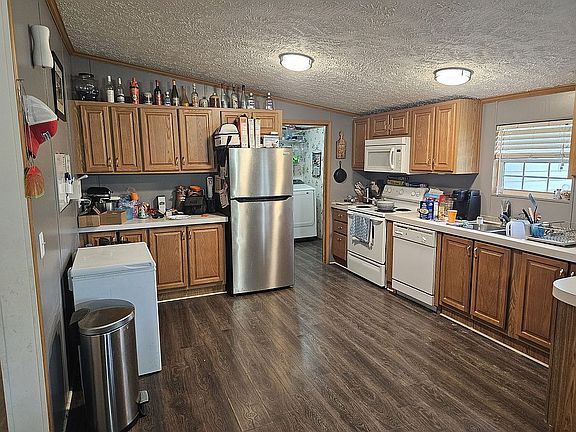 4th image of 3953 Macedonia Rd