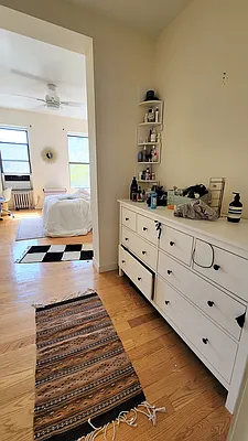 Rented by New York Dwellings LLC | media 22