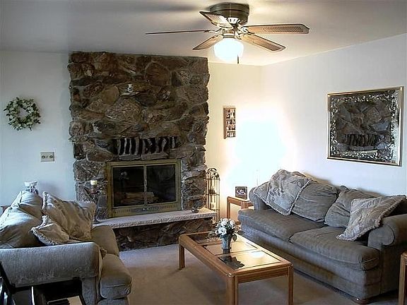 Living Room w/NFP