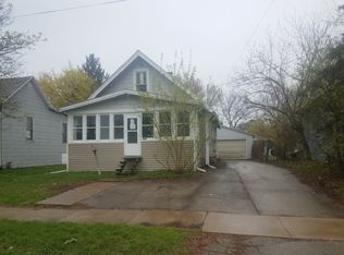 509 Division St, Neenah, WI 54956