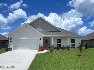 13428 Crane Dr, Vancleave, MS 39565