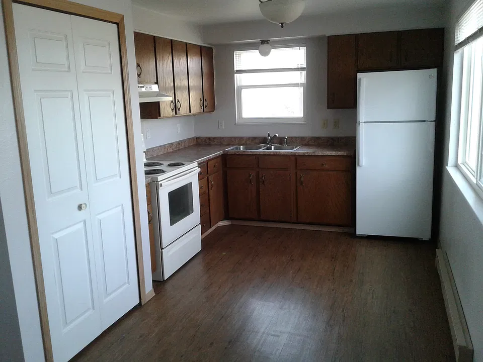404 Roosevelt St #1C
