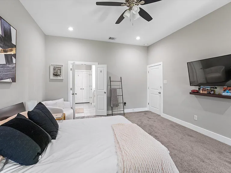 4520 Garrison St — Photo 12