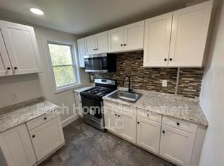 740 S Queen St APT 2, Lancaster, PA 17603