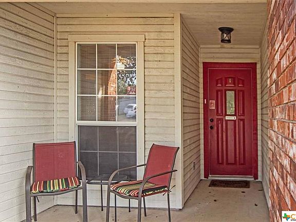 2nd image of 513 John Henry Dr